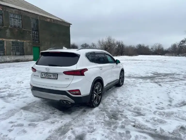 Продам hyundai santa fe 2019г. , передний привод, 2.0 170л. С. Пробег 109 тыс. Км +79493376210 машина для корейского рынка, я первый владелец по россии. Комплектация пред максимальная: 2 ключа, 2 комплекта хорошей резины, (2 комплект на дисках), спереди поклеена атермальная тонировка, удержание в полосе, дистроник, датчик от столкновений, датчики слепых зон, авто холд, датчик света, дождя, подогрев руля, подогрев всех сидений, обдув передних сидений, панорама. Расход 7-8 л. Цена 3.2млн. Руб. Торг
📞 Звоните: +7(949)3376210 - фотография - 6