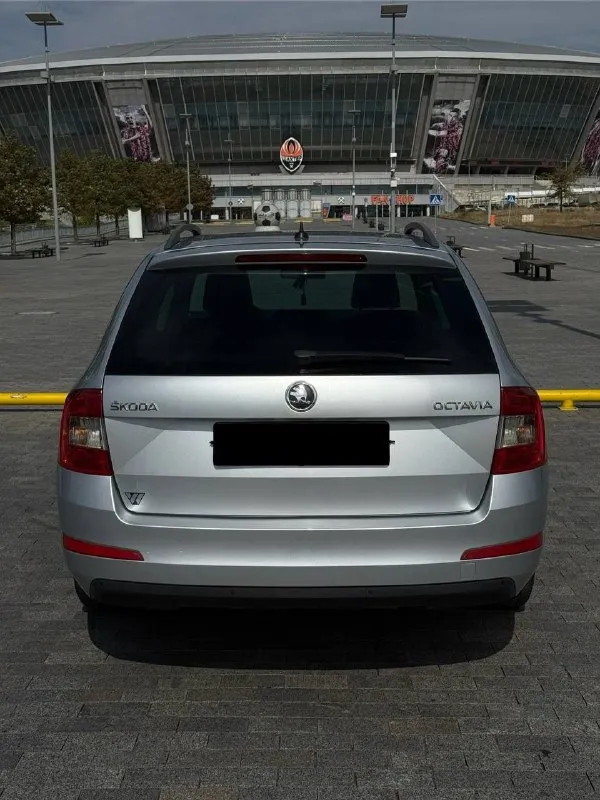 ❗️Продам skoda octavia а7, 2014 г. В. , чешская сборка. 250 000 км чистого, трассового пробега, 1.6 турбодизель, механика.
Авто обслужено, в авариях не была, все расходники своевременно менялись, гаражное хранение, чехол на руле и передних сидениях. Ходовая, коробка, двигатель в отличном состоянии. Любые проверки приветствуются (за ваш счет). За весь срок эксплуатации авто ни разу не подвело, едет плавно и ровно.
💴 - 1 150 000 ₽ (Обоснованный торг уместен)
📞 - +79494532394
Донецк - фотография - 3