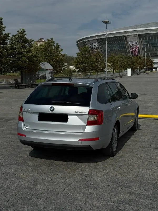 ❗️Продам skoda octavia а7, 2014 г. В. , чешская сборка. 250 000 км чистого, трассового пробега, 1.6 турбодизель, механика.
Авто обслужено, в авариях не была, все расходники своевременно менялись, гаражное хранение, чехол на руле и передних сидениях. Ходовая, коробка, двигатель в отличном состоянии. Любые проверки приветствуются (за ваш счет). За весь срок эксплуатации авто ни разу не подвело, едет плавно и ровно.
💴 - 1 150 000 ₽ (Обоснованный торг уместен)
📞 - +79494532394
Донецк - фотография - 4