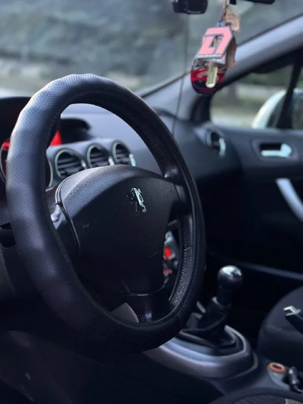 Peugeot 308 2008год
Обьем 1.6
Кпп механика.
🔗Комплектация: гур, мультируль, электростеклоподъёмники 4шт, электро регулировка зеркал, подогрев сидений, кондиционер (заправлен, рабочий), двухсторонний климат, парктроник,
Сабвуфер 🔊
Авто тонированный,
2 Запасных ключа
Авто на летней резине
Зимняя шипованная есть в наличии
🛠Запаска, домкрат, балонник, трос
Ориентировочно место нахождения для осмотра
Макеевка
Ул. Ленина маг. Фуршет
(28 Линия)
Цена: 480.000₽
❗️Возможен торг
Остальные все вопросы по
☎️Тел. +7(949) 409 42 18
📲 Tg: евгений
📞 Звоните: +7(949)4094218 - фотография - 2