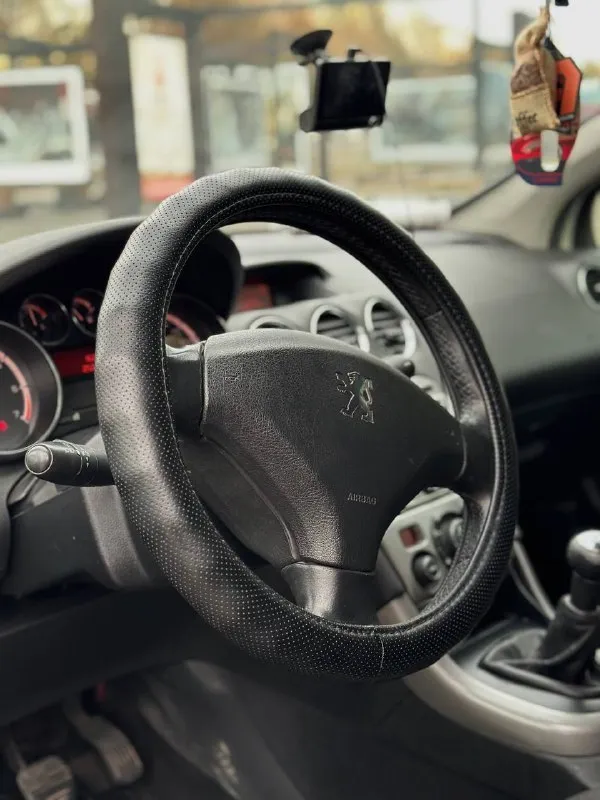 Peugeot 308 2008год
Обьем 1.6
Кпп механика.
🔗Комплектация: гур, мультируль, электростеклоподъёмники 4шт, электро регулировка зеркал, подогрев сидений, кондиционер (заправлен, рабочий), двухсторонний климат, парктроник,
Сабвуфер 🔊
Авто тонированный,
2 Запасных ключа
Авто на летней резине
Зимняя шипованная есть в наличии
🛠Запаска, домкрат, балонник, трос
Ориентировочно место нахождения для осмотра
Макеевка
Ул. Ленина маг. Фуршет
(28 Линия)
Цена: 480.000₽
❗️Возможен торг
Остальные все вопросы по
☎️Тел. +7(949) 409 42 18
📲 Tg: евгений
📞 Звоните: +7(949)4094218 - фотография - 5
