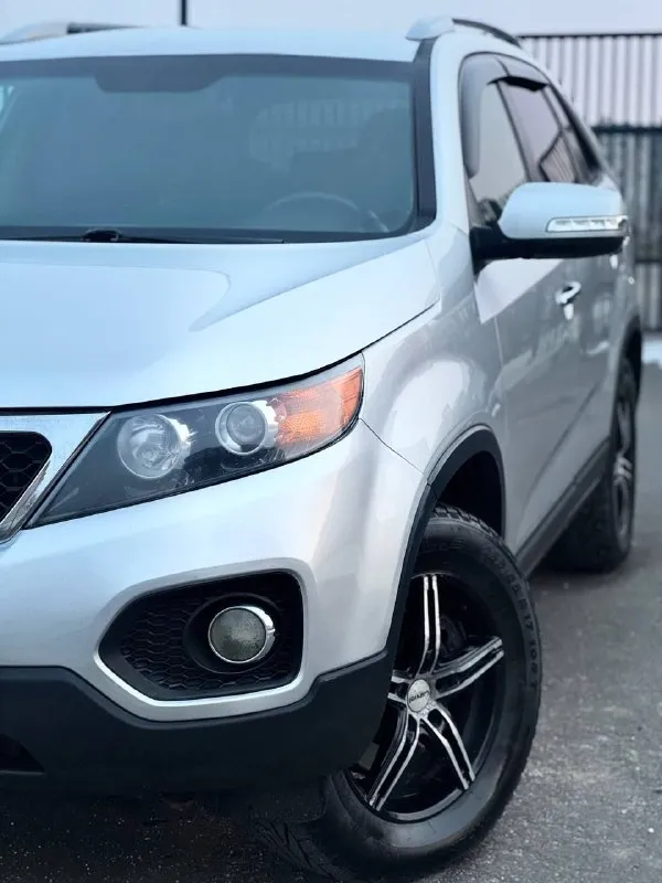 Продам kia sorento 2 xm
В хорошем состоянии
2011 Года
Мотор 2.4
Коробка акпп
Пробег 210
Мотор работает
Кап ремонт двигателя
30.000 Назад
Все чеки на руках
Полная кожа
Подогревы всех 4 сидений
Электропривод сидений
Старт стоп
Без ключевой доступ
Круиз контроль,
Мульти руль,
Климат контроль
Полный привод
4 Стекло подъемника
Музыка
Г. Донецк
Оформление в мрэо
Тел. .+79495325914
Цена 1320 руб.
Обмен на микроавтобус с моей доплатой - фотография - 3