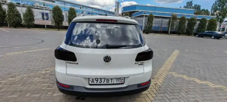 🚗 Volkswagen tiguan
Год: 2012
Тип кпп: автомат, полный привод
Двигатель : 2.0 tsi (cawb)
Пробег: 186000
Мой личный авто, я второй хозяин покупал чуть менее 2х лет назад, 200л. С. , адаптивный свет, два комплекта свежей резины и дисков (зима 2000км пробега, лето 1000км), круиз контроль, и т. Д. , учитывая пробег сделано большое то в ваг сервисе "шкода" обслужена ходовая (аморты, сайленты, тяги, опоры стоек и т. Д. ), замена цепи грм, замена тнвд, клапан фазорегулятора, основной радиатор, вентилятор, катушки, свечи и ещё по мелочи что я уже и не помню, на большинство работ есть расчет заявки и валяются старые замененные запчасти в гараже, машина не новая, есть косячки по лкп мелкие, отдаю 2 комплекта резины, показ в донецке.
Цена: 1100000руб
Моб тел +79495040600 - фотография - 5
