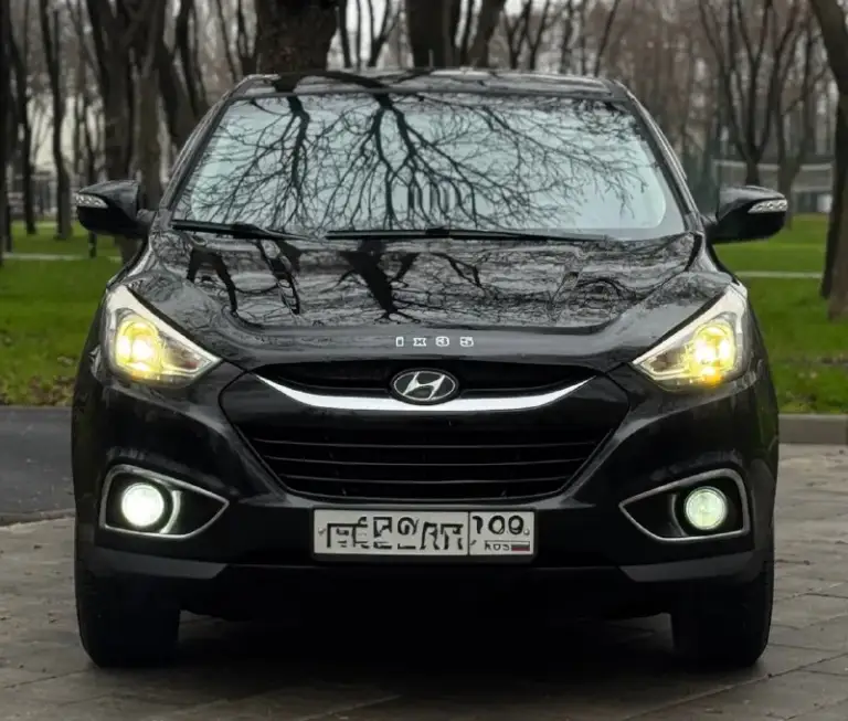 Тел. +79496447941
Продам hyundai ix35 2014г. В идеальном состоянии! По автомобилю делать не чего не надо!! Готов ехать на любые проверки за ваш счёт!
Стёкла все заводские включая лобовое!
Птс оригинал
Один владелец по птс!
Переоформление в мрэо
Комплектация
Двигатель 2.0 бензин
Пробег 187т
Abs
Esp
Airbag
Круиз контроль
Бортовой компьютер
Кожаный салон
Камера заднего хода
Помощь при спуске
Подогрев сидений
Подогрев зеркал
Parktronic
Электро слаживания зеркал
Двухзонный климат контроль
4 Стеклоподъемника
2 Ключа
Хорошая резина
Цена 1.335.000т. Р
Очень срочно торг
Возможно продажа в кредит
📲 Tg: @artur_dadunia
📞 Звоните: +7(949)6447941 - фотография - 2