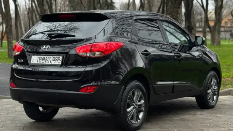 Тел. +79496447941
Продам hyundai ix35 2014г. В идеальном состоянии! По автомобилю делать не чего не надо!! Готов ехать на любые проверки за ваш счёт!
Стёкла все заводские включая лобовое!
Птс оригинал
Один владелец по птс!
Переоформление в мрэо
Комплектация
Двигатель 2.0 бензин
Пробег 187т
Abs
Esp
Airbag
Круиз контроль
Бортовой компьютер
Кожаный салон
Камера заднего хода
Помощь при спуске
Подогрев сидений
Подогрев зеркал
Parktronic
Электро слаживания зеркал
Двухзонный климат контроль
4 Стеклоподъемника
2 Ключа
Хорошая резина
Цена 1.335.000т. Р
Очень срочно торг
Возможно продажа в кредит
📲 Tg: @artur_dadunia
📞 Звоните: +7(949)6447941 - фотография - 4