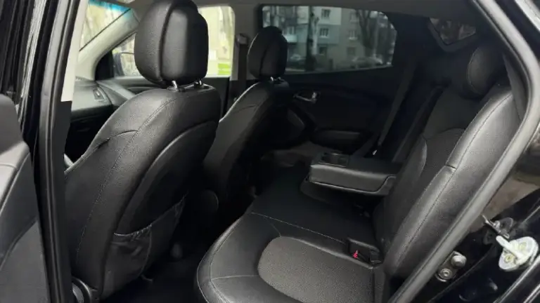 Тел. +79496447941
Продам hyundai ix35 2014г. В идеальном состоянии! По автомобилю делать не чего не надо!! Готов ехать на любые проверки за ваш счёт!
Стёкла все заводские включая лобовое!
Птс оригинал
Один владелец по птс!
Переоформление в мрэо
Комплектация
Двигатель 2.0 бензин
Пробег 187т
Abs
Esp
Airbag
Круиз контроль
Бортовой компьютер
Кожаный салон
Камера заднего хода
Помощь при спуске
Подогрев сидений
Подогрев зеркал
Parktronic
Электро слаживания зеркал
Двухзонный климат контроль
4 Стеклоподъемника
2 Ключа
Хорошая резина
Цена 1.335.000т. Р
Очень срочно торг
Возможно продажа в кредит
📲 Tg: @artur_dadunia
📞 Звоните: +7(949)6447941 - фотография - 9