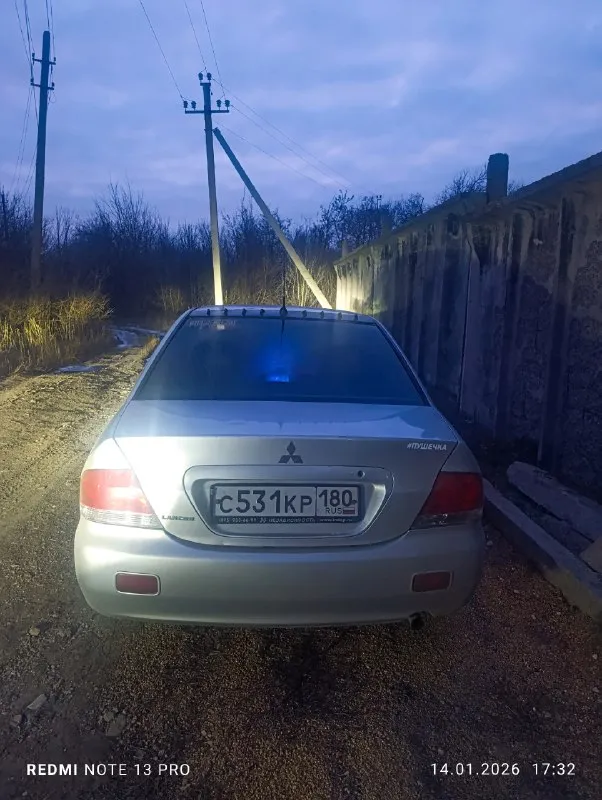 Продаю mitsubishi lancer 9, мотор 1.6 механика, год 2006, пробег 180,000 и растет, фары мини-линзы светят хорошо, в багажнике стоит саб и новый пол багажника, по салону установлена подсветка в ноги, также андроид - магнитола, салон отхимчистил. Ставил новые шрузы, новый подрамник, новый правый рычаг, по ходовой сделанно все, лежат новые передние колодки на него, комплект новой летней резины на новых дисках от фирмы vossen, по мотору все в порядке. Все подробности в лс или по номеру телефона +79494175490 иван
Осмотр и продажа донецк, кировский район.
📞 Звоните: +7(949)4175490 - фотография - 2