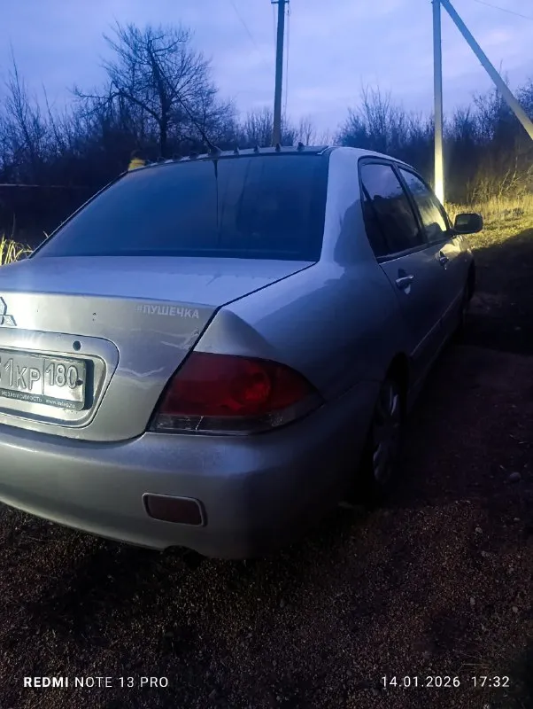 Продаю mitsubishi lancer 9, мотор 1.6 механика, год 2006, пробег 180,000 и растет, фары мини-линзы светят хорошо, в багажнике стоит саб и новый пол багажника, по салону установлена подсветка в ноги, также андроид - магнитола, салон отхимчистил. Ставил новые шрузы, новый подрамник, новый правый рычаг, по ходовой сделанно все, лежат новые передние колодки на него, комплект новой летней резины на новых дисках от фирмы vossen, по мотору все в порядке. Все подробности в лс или по номеру телефона +79494175490 иван
Осмотр и продажа донецк, кировский район.
📞 Звоните: +7(949)4175490 - фотография - 3