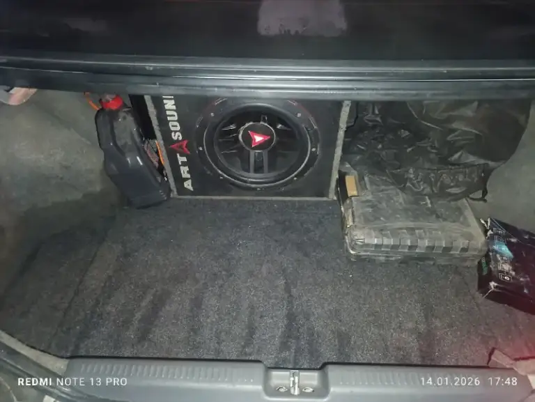 Продаю mitsubishi lancer 9, мотор 1.6 механика, год 2006, пробег 180,000 и растет, фары мини-линзы светят хорошо, в багажнике стоит саб и новый пол багажника, по салону установлена подсветка в ноги, также андроид - магнитола, салон отхимчистил. Ставил новые шрузы, новый подрамник, новый правый рычаг, по ходовой сделанно все, лежат новые передние колодки на него, комплект новой летней резины на новых дисках от фирмы vossen, по мотору все в порядке. Все подробности в лс или по номеру телефона +79494175490 иван
Осмотр и продажа донецк, кировский район.
📞 Звоните: +7(949)4175490 - фотография - 8