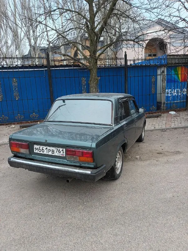 Продам
Ваз 2107
Год 2010
Пробег 180 тысяч
Мотор 1.6
Установлена сигнализацыя и цз
Машина без штрафов и запретов
Готов присутствовать в мрео
Машина на полном ходу сел поехал
Мотор без масла жора
Коробка без хрустов
Ходовая в порядке
Кузов ровный не косой не кривой
Но есть возрастные дефекты жучки и т д
Раскажу по телефону
Цена 215 тысяч торг будет только у капота с реальным покупателем
Смотреть город донецк
+79498915814 - фотография - 5