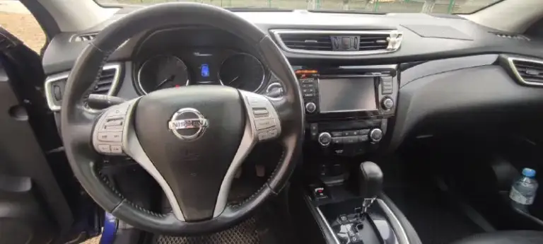Продам nissan qashqai 2015 года.
Полный привод. Коробка вариатор.
Обьём двигателя 2 литра,144 лс.
Пробег 162 тысячи.
Комплектация полная.
Панорама, бесключевой доступ, кожаный салон, подогрев передних сидений, двухзонный климат-контроль, мультируль, фотохромное зеркало заднего вида, круиз-контроль, камера 360°.
Мультимедиа с хорошей аккустикой.
Машина полностью обслужена.
Я собственник.
Масло в двигателе и коробке менялось недавно.
Продажа не срочная.
Цена 1 млн.620 тысяч.
Торг минимальный у капота.
+79493500751 - Дмитрий.
Просьба, перекупам не беспокоить.
📲 Tg: дмитрий воробьёв
📞 Звоните: +7(949)3500751 - фотография - 7
