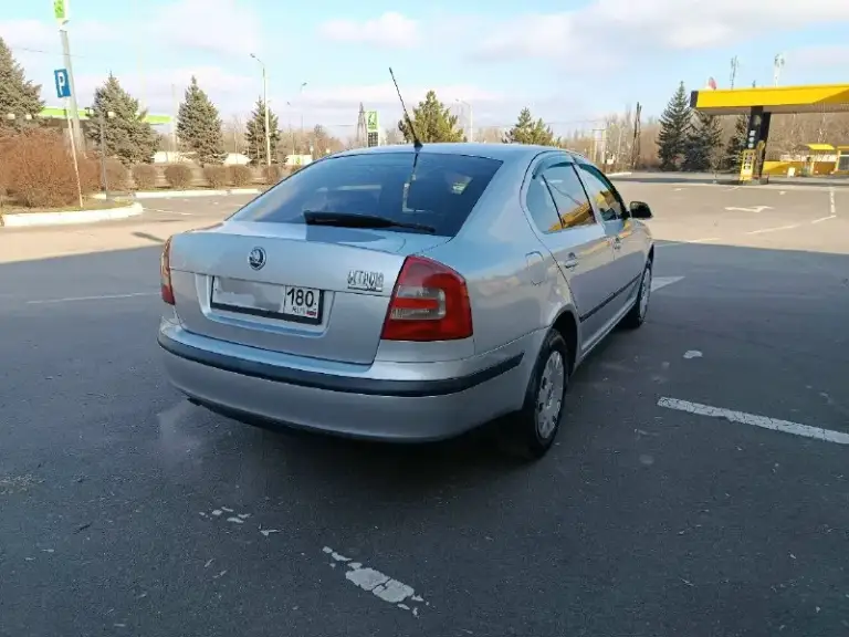 Продаю автомобиль skoda октавия а5. 2008 года выпуска двигатель 1.6 bsf мкпп 5 второй хозяин во владении 8 лет. Пробег 280000 км полностью в исправном состоянии и готов к любым поездкам. Автомобиль местный не пригнанный. Продаётся т. К. Уже куплено другое авто на данный момент не эксплуатируется. Цена 699000 рублей. Торг возможен. Территориально донецк. Не всегда есть возможность отвечать на звонки, при первой возможности перезвоню. +79495115465
📞 Звоните: +7(949)5115465 - фотография - 2