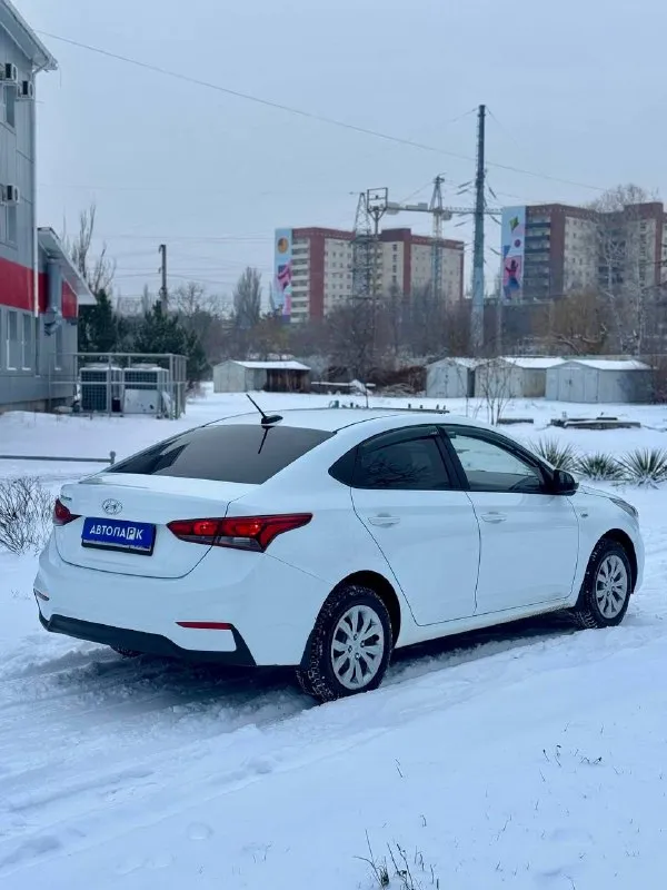 🇰🇵 Hyundai solaris

💰Цена: 1 000 000р
🏢Город: мариуполь
📅Год выпуска: 2019
🧾Пробег: 169 190 км.
⚙️Двигатель: 1.6
⛽Топливо: бензин
⚙️Кпп: механика 6 ст.

📞 Телефон:

+7-949-727-41-51
+7-949-551-91-52
+7-989-263-55-56

💾 Описание:
.. . B> отличное состояние.
✅ Кузов без коррозии.
✅ Южная эксплуатация.
✅ Оригинальный пробег.
✅ Заводское остекление.
✅ Техническая часть на 5+.
✅ Салон как новый.

❄️ Кондиционер, гур, abs, 2 airbag, android магнитола, новая зимняя резина, центральный замок.

Улица шевченко 2️⃣6️⃣9️⃣

🏦 Возможна продажа в кредит по двум документам. - фотография - 6