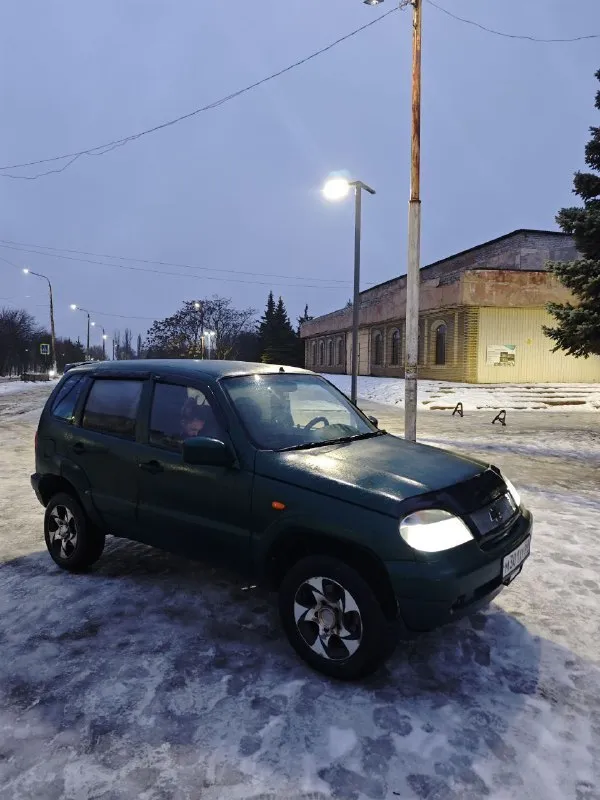 Продам chevrolet ниву 4х4, 2006 года.
Документы птс, стс, дкп.
1.7, Инжектор, бодрый.
Кпп - 5, все на месте.
Ходовая в порядке, не гремит.
Раздатка работает чётко.
Кузов целый, не гнилой, не ржавый.
Гур, электро стекла, музыка, центральный замок, на красивом литье. Салон теплый, не где не задувает.
Цена 365.000 рублей, торг уместен.
Енакиево
+79495819526
📲 Tg: митя
📞 Звоните: +7(949)5819526 - фотография - 2