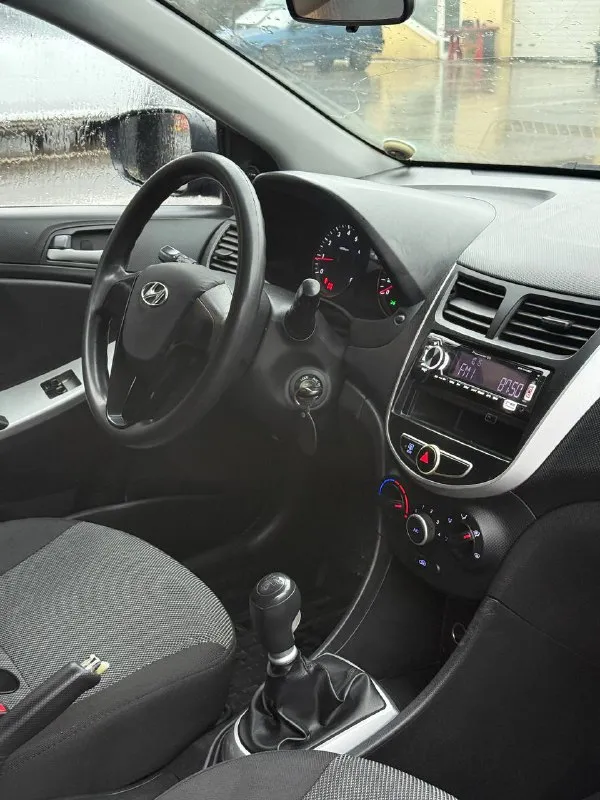Продается hyundai solaris 2012 год 1.4 мкпп
Хендай солярис
Цена: 685.000 руб + разумный торг реальному покупателю
Тел: +7-949-024-81-88
- 1 Собственник
-Мотор на отлично не дымит не троит работает ровно масло не есть
-Коробка работает отлично не хрустит не выбивает все передачи работают
-По ходовой также без нареканий не стучит не гремит
-Пробег 187.000 км родной 100%
-Автотека зеленая (без дтп )
- Все стекла родные вкл лобовое
- По салону чистый и опрятный только после химчистки
- Пороги, низа дверей и днище в отлично состояние рыжиков и гнили нету
- 2 Комплекта колес зима-лето
- Из последнего поменял масло в двс и фильтра , свечи, лампочки вкруг, и щетки дворников
- По электрике без нареканий работает каждая лампочка и кнопочка
- Состояние сел и поехал делать ничего не нужно
-Печка греет, кондиционер холодит
- Переоформление без проблем могу присутствовать в мрэо
- По документам кристально чистая без штрафов, запретов и. Т. Д
- Осмотр макеевка центр - фотография - 10