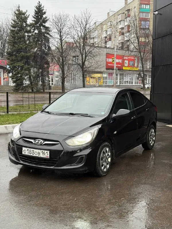 Продается hyundai solaris 2012 год 1.4 мкпп
Хендай солярис
Цена: 685.000 руб + разумный торг реальному покупателю
Тел: +7-949-024-81-88
- 1 Собственник
-Мотор на отлично не дымит не троит работает ровно масло не есть
-Коробка работает отлично не хрустит не выбивает все передачи работают
-По ходовой также без нареканий не стучит не гремит
-Пробег 187.000 км родной 100%
-Автотека зеленая (без дтп )
- Все стекла родные вкл лобовое
- По салону чистый и опрятный только после химчистки
- Пороги, низа дверей и днище в отлично состояние рыжиков и гнили нету
- 2 Комплекта колес зима-лето
- Из последнего поменял масло в двс и фильтра , свечи, лампочки вкруг, и щетки дворников
- По электрике без нареканий работает каждая лампочка и кнопочка
- Состояние сел и поехал делать ничего не нужно
-Печка греет, кондиционер холодит
- Переоформление без проблем могу присутствовать в мрэо
- По документам кристально чистая без штрафов, запретов и. Т. Д
- Осмотр макеевка центр - фотография - 2
