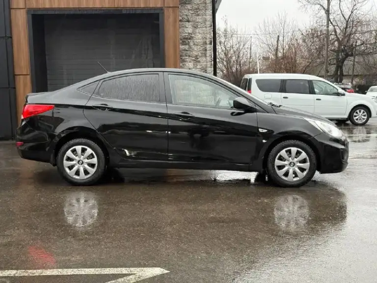 Продается hyundai solaris 2012 год 1.4 мкпп
Хендай солярис
Цена: 685.000 руб + разумный торг реальному покупателю
Тел: +7-949-024-81-88
- 1 Собственник
-Мотор на отлично не дымит не троит работает ровно масло не есть
-Коробка работает отлично не хрустит не выбивает все передачи работают
-По ходовой также без нареканий не стучит не гремит
-Пробег 187.000 км родной 100%
-Автотека зеленая (без дтп )
- Все стекла родные вкл лобовое
- По салону чистый и опрятный только после химчистки
- Пороги, низа дверей и днище в отлично состояние рыжиков и гнили нету
- 2 Комплекта колес зима-лето
- Из последнего поменял масло в двс и фильтра , свечи, лампочки вкруг, и щетки дворников
- По электрике без нареканий работает каждая лампочка и кнопочка
- Состояние сел и поехал делать ничего не нужно
-Печка греет, кондиционер холодит
- Переоформление без проблем могу присутствовать в мрэо
- По документам кристально чистая без штрафов, запретов и. Т. Д
- Осмотр макеевка центр - фотография - 7