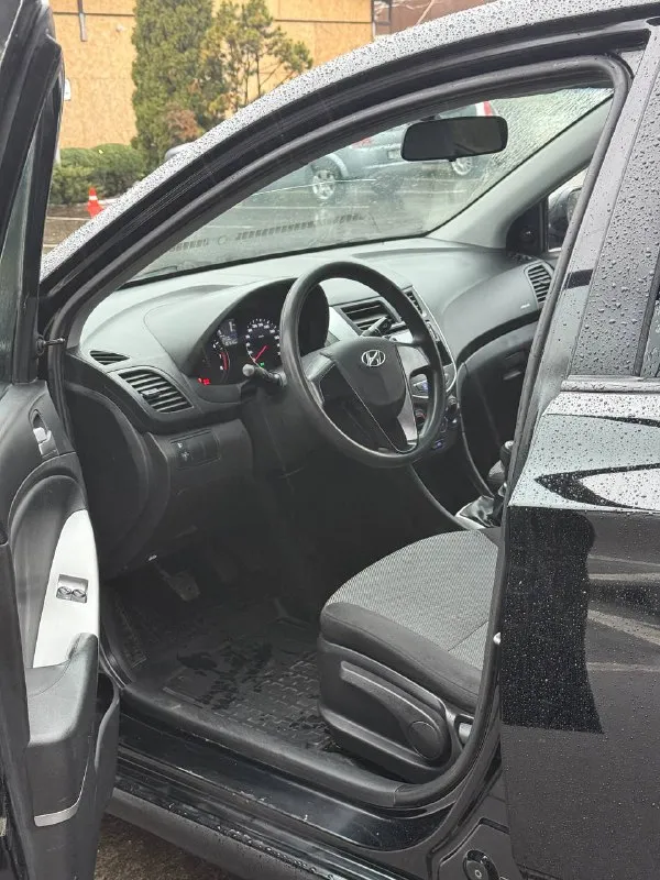 Продается hyundai solaris 2012 год 1.4 мкпп
Хендай солярис
Цена: 685.000 руб + разумный торг реальному покупателю
Тел: +7-949-024-81-88
- 1 Собственник
-Мотор на отлично не дымит не троит работает ровно масло не есть
-Коробка работает отлично не хрустит не выбивает все передачи работают
-По ходовой также без нареканий не стучит не гремит
-Пробег 187.000 км родной 100%
-Автотека зеленая (без дтп )
- Все стекла родные вкл лобовое
- По салону чистый и опрятный только после химчистки
- Пороги, низа дверей и днище в отлично состояние рыжиков и гнили нету
- 2 Комплекта колес зима-лето
- Из последнего поменял масло в двс и фильтра , свечи, лампочки вкруг, и щетки дворников
- По электрике без нареканий работает каждая лампочка и кнопочка
- Состояние сел и поехал делать ничего не нужно
-Печка греет, кондиционер холодит
- Переоформление без проблем могу присутствовать в мрэо
- По документам кристально чистая без штрафов, запретов и. Т. Д
- Осмотр макеевка центр - фотография - 8