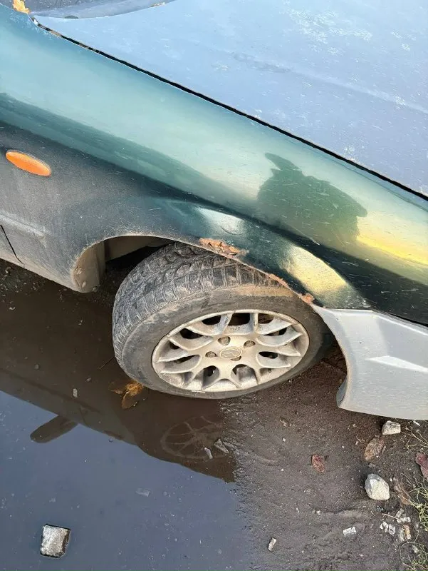 Продам mazda 323 2000г. Диски, зимняя резина, 16-кл. Едет нормально, можно заняться топливной - будет ехать лучше. Без воздуха 50 тысяч приезжайте забирайте. +79495610737
📞 Звоните: +7(949)5610737 - фотография - 3