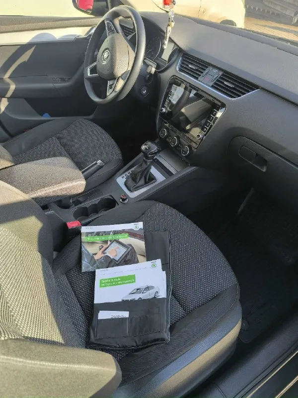 Продам skoda а7 2.0 тди, dsg6-мокрая,2013г пробег 130.000т. В очень хорошем состоянии, новая зимняя резина, везде оригинальные коврики, сабвуфер, догреватель салона, сигнализация, контурная подсветка салона, сервисная книга, два ключа, во владении больше 3 лет, я второй хозяин. Цена 1500000. Макеевка. ±79493618562
📞 Звоните: +7(949)3618562 - фотография - 5