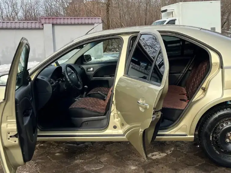 Продам авто ford mondeo 2006 год объём двигателя 1.8 автомобиль в отличном состоянии двигатель коробка подвеска без нареканий чистый ухоженный салон документы в порядке осмотр авто город донецк
Цена 485.000р
+79496325724
Торг
📞 🇷🇺 Звоните: +79496325724 - фотография - 6