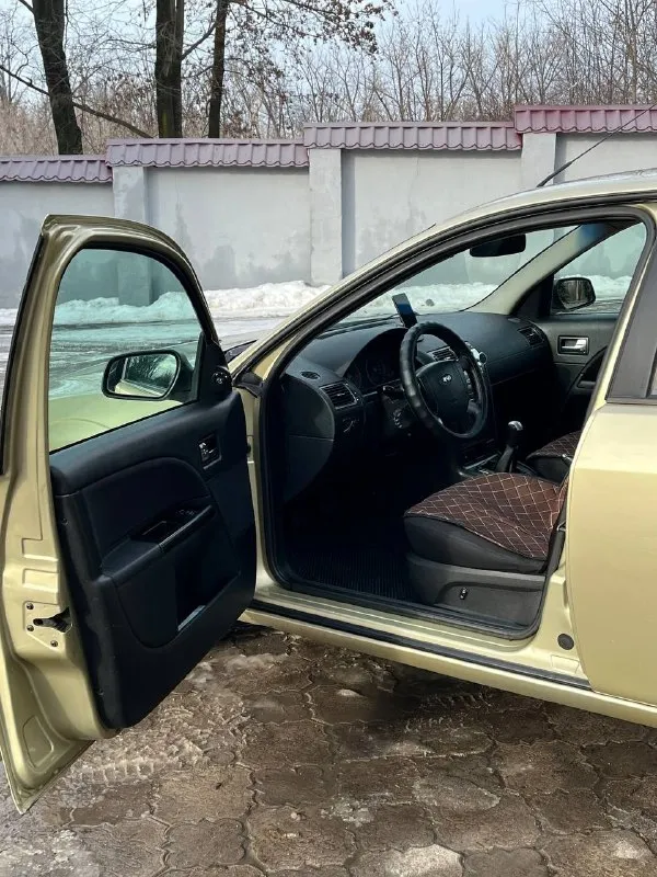 Продам авто ford mondeo 2006 год объём двигателя 1.8 автомобиль в отличном состоянии двигатель коробка подвеска без нареканий чистый ухоженный салон документы в порядке осмотр авто город донецк
Цена 485.000р
+79496325724
Торг
📞 🇷🇺 Звоните: +79496325724 - фотография - 7