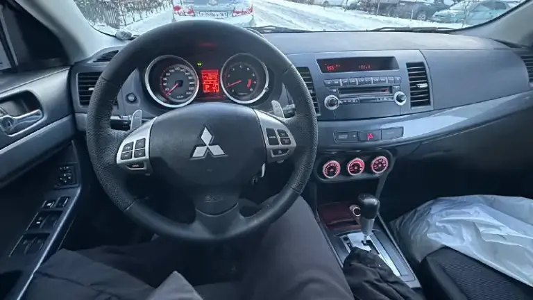 Mitsubishi lanser 10
Объем 2.0
Коробка автомат
Год 2008
Хозяин 3
Авто в прекрасном состоянии кузов без дефектов без дтп в заводском окрасе чистый от полированный после детейлинга,
Автотека зелень.
Салон чистый аккуратный целый после химчистки,
Ходовой части нареканий нет,
Днище короба целый,
Двигатель был установлен контрактный на пробеге 250т, км с японией с пробегом 80 000 км идеально работает,

Коробка работает в штатном режиме переключает идеально,

Комплектации подрулевые лепестки круизконтроль мультируль подогрев сидений подогрев зеркал регулировка зеркал четыре стеклоподъемника центральный замок сигнализация климат контроль датчик дождя датчик света,
В комплекте летняя резина и зимняя резина,
Фактически у автомобиля два хозяина автомобиль местный без намёков на ржавчину и коррозию гаражное хранение,
Нахожусь в ростове смотрите фото могу отправить видео могу пригнать мариуполь донецк луганск.
Цена 780т. Руб
Тел: +7 (949) 580-62-90
Тел: +7 (961) 313-02-2
📞 Звоните: +7(949)5806290 - фотография - 8
