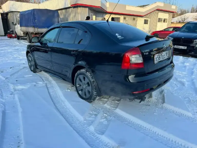 Продам skoda октавия а5 2010 год мотор 1.8т полностью обслужен, масла фильтра, цепь менялось 1000 км назад коробка в отличном состоянии масло поменяно, работает идеально без пинков и рывков новые супорта, тормозные диски и колодки новая зимняя резина 1 stage прошита, едет очень достойно, расход радует стоит дорогой и приятный выхлоп двухзонный климат обслужен и заправлен фреон. Подогрев передних и задних сидений музыка болеро хороший свет, регулировки все работает в машине работает все каждая кнопочка. Переоформление без проблем продажа от собственника цена 790 000₽ макеевка +79493341707
📞 Звоните: +7(949)3341707 - фотография - 5