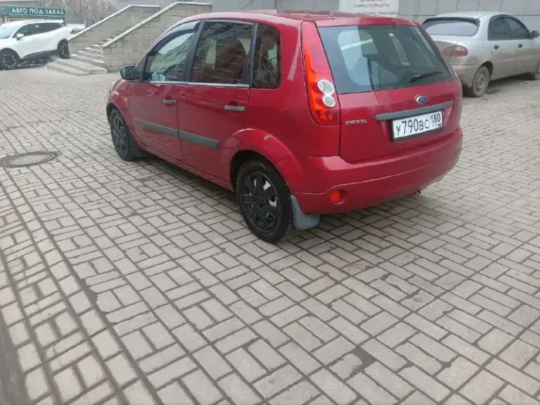 Продам ford fiesta. Пробег 207 000 тыс. Год 2006 +79493190102 стоимость 450 000 тыс. С мая 2024 в машине было заменено: - амортизаторы в круг (с пыльниками и отбойниками) - полностью новые задние тормоза (барабаны, колодки, троса стояночного тормоза) - все ступичные подшипники - натяжитель приводного ремня - свечи - шаровые опоры - задние подкрылки - клаксон - расширительный бачок - сальники полуосей - гофра - подвесной подшипник полуоси - помпа - термостат - масло в кпп - восстановлены ограничители всех 4х дверей новые диски (штампы) 2 комплекта колёс. Все системы исправны. 2 ключа, 2 брелока сигнализации (сигнализация новая) низа дверей, пороги, днище - всё целое. Причина продажи - покупка машины побольше.
📞 Звоните: +7(949)3190102 - фотография - 7
