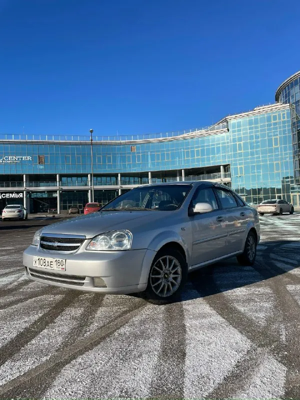 Продам chevrolet lacetti лачети 1,6 мт 2006г. В. Пробег: 246 тыс. Км я собственник, продаю семейный автомобиль. Салон в отличном состоянии. Машина полностью обслужена. Перебрана вся ходовая на 240тыс. Пробега заменен грм. Масло и фильтра менялись каждый 8-9тыс. Масло не ест от слова совсем. Коробка не выбивает, всё отлично за машиной следили. Для её пробега есть небольшие дефекты по лкп - кондиционер холодит; - печка жарит; - электрорегулировка зеркал; - подогрев заднего стекла; - 4 стеклоподьемника; я за честную продажу, пишу сразу иногда выбивает чек. Проверили на диагностике это задняя лямбда (совсем не касающаяся работы автомобиля проблема), и из-за лямбды иногда выдает ошибку датчика распредвала фото с диагностики прилагаю. Цена 590к руб. Адекватный торг у машины. Телефон для связи: +7 (949) 335-03-42
📞 Звоните: +7(949)3350342 - фотография - 1