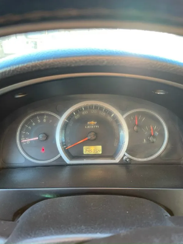 Продам chevrolet lacetti лачети 1,6 мт 2006г. В. Пробег: 246 тыс. Км я собственник, продаю семейный автомобиль. Салон в отличном состоянии. Машина полностью обслужена. Перебрана вся ходовая на 240тыс. Пробега заменен грм. Масло и фильтра менялись каждый 8-9тыс. Масло не ест от слова совсем. Коробка не выбивает, всё отлично за машиной следили. Для её пробега есть небольшие дефекты по лкп - кондиционер холодит; - печка жарит; - электрорегулировка зеркал; - подогрев заднего стекла; - 4 стеклоподьемника; я за честную продажу, пишу сразу иногда выбивает чек. Проверили на диагностике это задняя лямбда (совсем не касающаяся работы автомобиля проблема), и из-за лямбды иногда выдает ошибку датчика распредвала фото с диагностики прилагаю. Цена 590к руб. Адекватный торг у машины. Телефон для связи: +7 (949) 335-03-42
📞 Звоните: +7(949)3350342 - фотография - 7