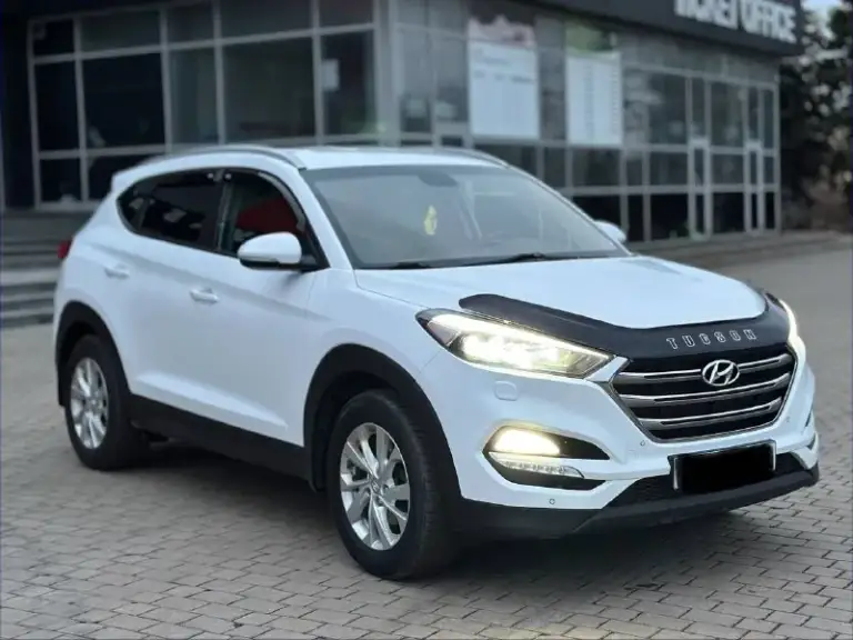 Hyundai tucson
2016Г бензин 2.0
Автомат
Автомобиль в хорошем состоянии!!
Не каких вложений не требует!
В максимальной комплектации за исключением люка!
Без ключевой доступ,
Старт/стоп,
4Wd подключаемый полный привод,
Салон кожа,
Подогрев сидений,
Подогрев руля,
Климат-контроль,
Круиз-контроль,
Камера заднего вида,
Парктроники,
Мульти-руль,
Монитор мультимедиа,
И многое другое,
Два ключа,
С документами полный порядок!!!!!
Переоформление в мрэо!
Цена 1.810₽
Все вопросы по тел +79494681080
📞 Звоните: +7(949)4681080 - фотография - 1