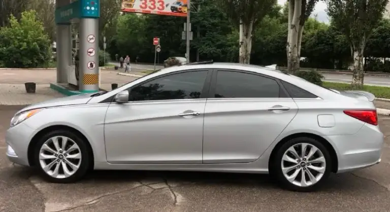 В продаже личный автомобиль в отличном состоянии без каких либо вложений и проблем
Hyundai sonata 2013 год выпуска пробег 122 mil
Двигатель 2.0 277 лошадей под копотом супер
Хорошая комплектация есть все для комфорта
Автомобиль обслужен от и до масла фильтра
Установлена фирменая новая зимняя резина
Красивый удобный комфортный экономичный
Кто заинтересован звоните приезжайте
Цена 1130🍋000 тысяч рублей срочно цена снижена до 19 января
Звоните приезжайте город донецк ленинский
Номер телефона
+7949 396 98 55
📲 Tg: 💞
📞 Звоните: +7(949)3969855 - фотография - 4