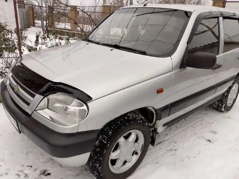 Продам  chevrolet niva 2004 год. Пробег 163 тыс км. Состояние хорошее, но присутствуют возрастные дефекты. Новая резина, генератор, гидроусилитель руля, цилиндры сцепления. Цена 330 тысяч(торг). Звонить по номеру +79498039926 +79497215039
📲 Tg: 𝓑𝓪𝓷𝓭𝓻𝔂 ᅠ
📞 Звоните: +7(949)8039926 - фотография - 9