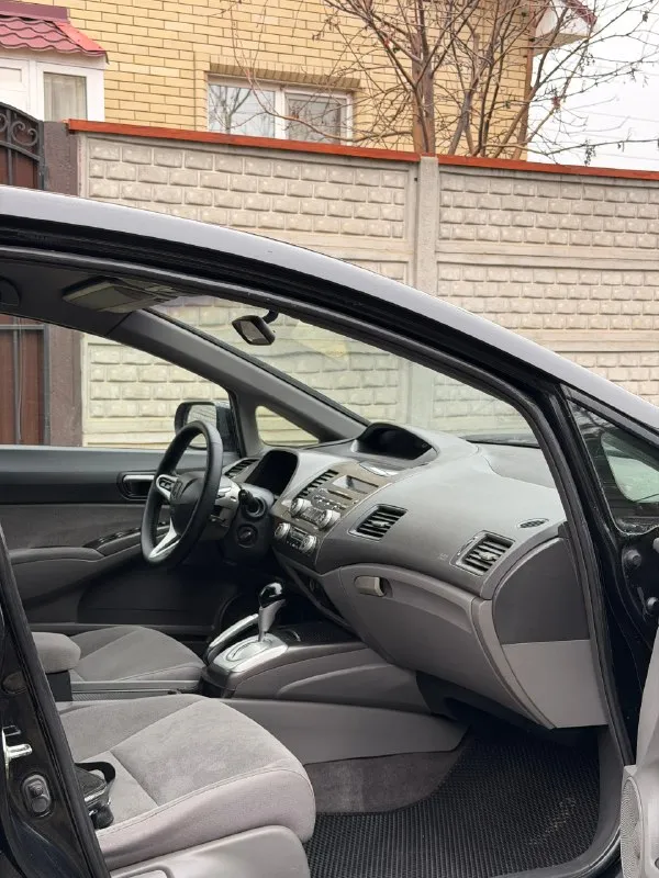 ✅Продам honda civic, 2008года, рестайлинг.
Пробег 208.000 оригинальный!
✅ 1.3Л мягкий гибрид, коробка вариатор.
В отличном состоянии работает ровно, не дымит не троит.
По коробке все отлично.
✅ Кузов в хорошем состоянии без жуков коррозии, и гнили. Без дтп. Отличное техническое состояние.
✅ Максимальная комплектация (executive): климат- контроль, круиз-контроль, подогрев сидений, электро складывание зеркал, мультируль, дополнительная шумоизоляция салона.
Зимняя резина в комплекте!
Осмотр г. Луганск
Цена 639.000₽
+79591918030
📞 Звоните: +7(959)1918030 - фотография - 8