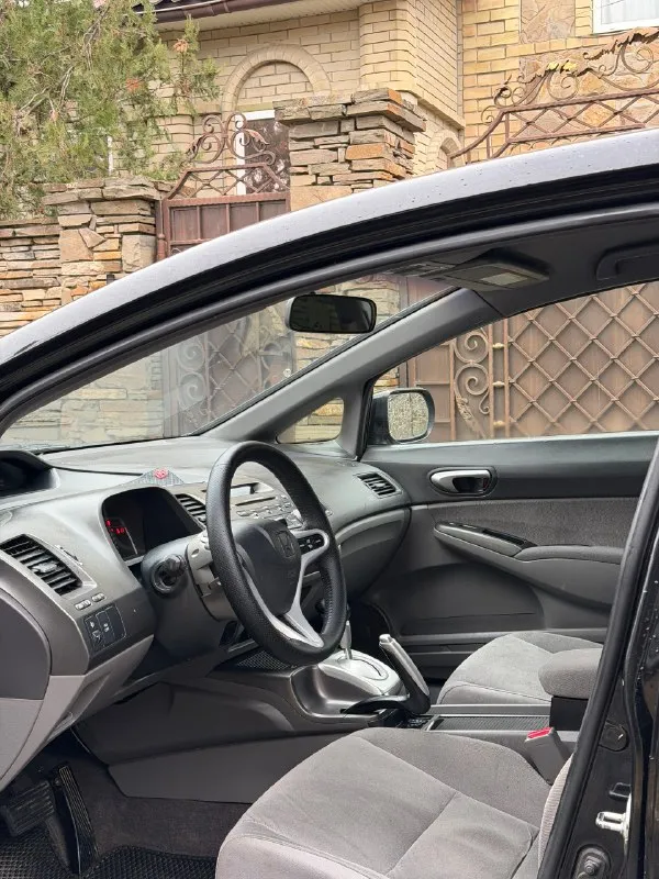 ✅Продам honda civic, 2008года, рестайлинг.
Пробег 208.000 оригинальный!
✅ 1.3Л мягкий гибрид, коробка вариатор.
В отличном состоянии работает ровно, не дымит не троит.
По коробке все отлично.
✅ Кузов в хорошем состоянии без жуков коррозии, и гнили. Без дтп. Отличное техническое состояние.
✅ Максимальная комплектация (executive): климат- контроль, круиз-контроль, подогрев сидений, электро складывание зеркал, мультируль, дополнительная шумоизоляция салона.
Зимняя резина в комплекте!
Осмотр г. Луганск
Цена 639.000₽
+79591918030
📞 Звоните: +7(959)1918030 - фотография - 9