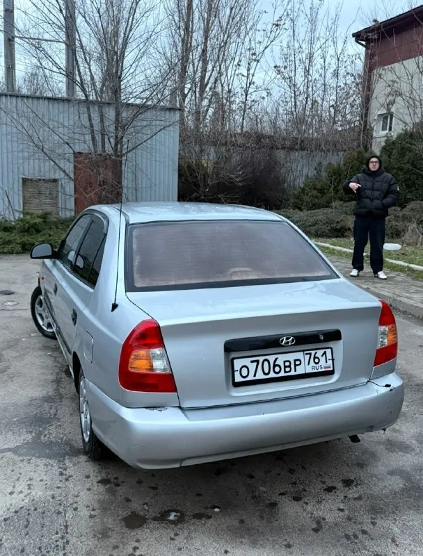 Hyundai accent ( хендэ акцент) 2006г 1.5л/102л. С.

Автомобиль 4 дня назад был полностью отхимчищен, сидения, ковролин, пластик, багажник

Документы кристально чистые, любые переоформления мрэо

Комплектация гур, кондер, печка, все работает отлично

Двигатель надёжный корейский 1.5, не дымит, на холостом работает ровно
Коробка без нареканий, не выбивает, переключается без лишних звуков, сцепление так же без нареканий

Машина не гнилая, имеются не значительные ньюансы по кузову, все видно на фото

Цена 245.000 осмотр любое время г. Донецк
Возможен пригон по договоренности

+79494036874 - фотография - 3