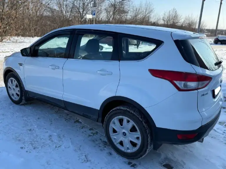 Ford kuga 2013 года, бензиновый двигатель 1.6, механическая коробка передач.
Два собственника по птс.
Подтвержденный оригинальный пробег — 168 000 км.
Vin для проверки
Z6faxxesmadu12529
Автомобиль в отличном состоянии:
- Оцинкованный кузов, защищен от коррозии.
- Все стекла оригинальные, включая лобовое.
- Двигатель работает ровно, без посторонних шумов и ошибок.
- Коробка передач плавная, ходовая часть без стуков.
В комплекте: полный набор ключей и сервисная книжка.
Документы в полном порядке, продажа с официальным оформлением.
Цена 950 000 рублей
Город: донецк.
Телефон для связи: +7 (949) 983-13-86.
📞 Звоните: +7(949)9831386 - фотография - 4