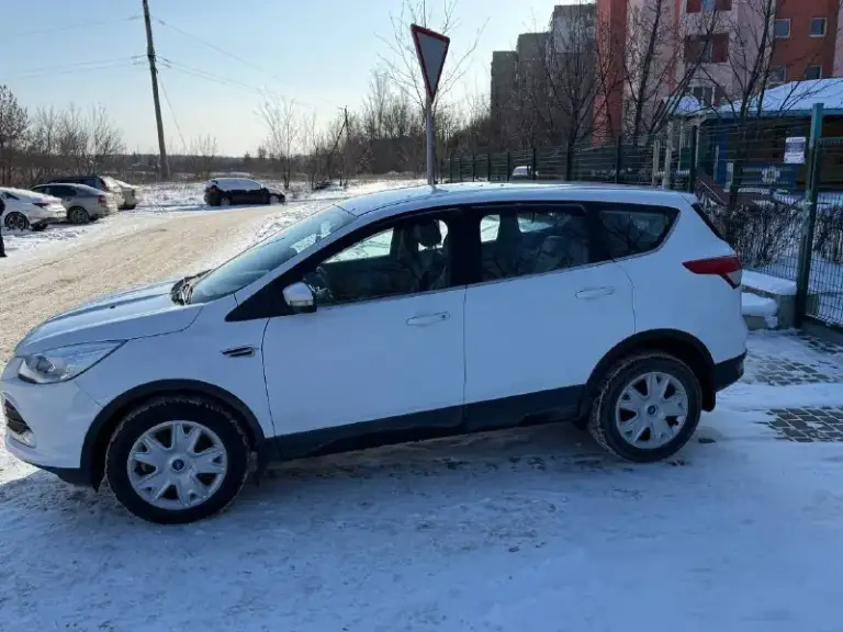 Ford kuga 2013 года, бензиновый двигатель 1.6, механическая коробка передач.
Два собственника по птс.
Подтвержденный оригинальный пробег — 168 000 км.
Vin для проверки
Z6faxxesmadu12529
Автомобиль в отличном состоянии:
- Оцинкованный кузов, защищен от коррозии.
- Все стекла оригинальные, включая лобовое.
- Двигатель работает ровно, без посторонних шумов и ошибок.
- Коробка передач плавная, ходовая часть без стуков.
В комплекте: полный набор ключей и сервисная книжка.
Документы в полном порядке, продажа с официальным оформлением.
Цена 950 000 рублей
Город: донецк.
Телефон для связи: +7 (949) 983-13-86.
📞 Звоните: +7(949)9831386 - фотография - 7