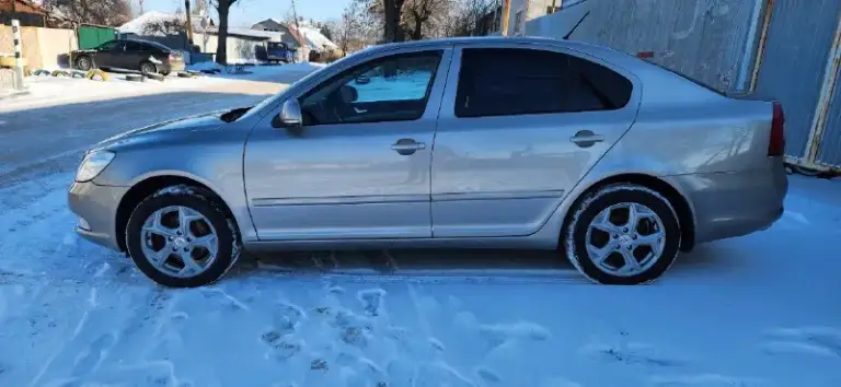 Skoda октавия а5, состояние на твёрдую 5ку, год выпуска 2012, двигатель 1.6 bfe, ходовая как мячик, по кузову без повреждений, не гнилая, не ржавая, покупал в краснодаре, лобовое стекло целое, без сколов, климат 2х зоный, заправлен, круиз контроль, 4 эсп, два ключа, салон чистый, не прокуренный, не затёртый, оформление в мрэо обязательно, г. Горловка, цена 850т. Р. +79495625463
📞 Звоните: +7(949)5625463 - фотография - 2
