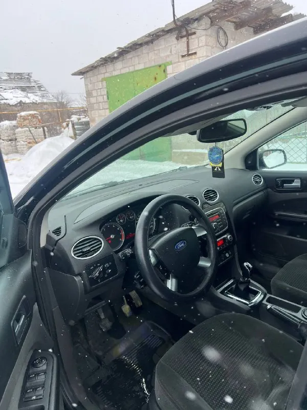 Продам ford focus 2 ghia переходной рестайлинг
Самая полная комплектация
Год: 2007
Двигатель 1.8 125лс
Родной пробег: 210т
Техника автомобиля без нареканий, обслужена, двигатель работает отлично, ходовая обслужена, кузов в очень достойном состоянии днище целое, все силовые части родные 6 подушек безопасности. По комплектации: двух-зонный климат, подогрев лобового, сидений, зеркал, круиз, датчик света и дождя, омыватели фар, esp стабилизация, подрулевое управлений музыкой, стеклоподьемники в круг, эл зеркала, центральный замок, бортовой компьютер! Автомобиль вложений не требует. Документы чистые
Торг есть
Цена: 575000
Находиться в мариуполе
📞+79496463727 - фотография - 7