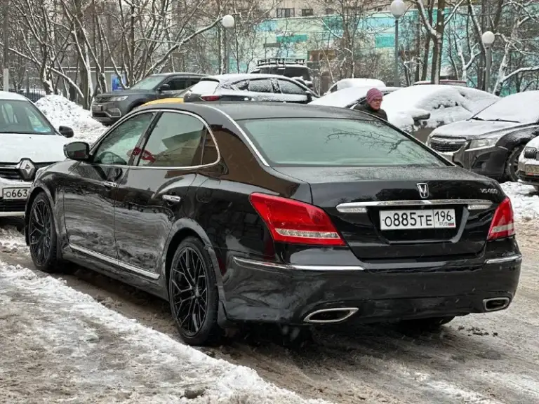 В продаже
⚡️ Hyundai equus vs460 ⚡️
💰Цена 1 100 000₽
✅Год выпуска 2012
⚙️Двигатель 4.6 самолет
⚙️Коробка автомат
Задный привод
✅Пробег 268 000 км
✅С документами полный порядок !
✅Новые тормозные диски в круг, новые колодки в круг
Свежее масло со всеми фильтрами !!
Автомобиль полностью обслужен
Доедет куда угодно !!
Машина в очень достойном состоянии
Реальный конкурент s class и bmw7 серии
Намного дешевле по расходникам
Двигатель миллионник. ! Не путать с двигателем 3.8 !!!!!
Пневма, присоски, массажи
Все работает
Недавно было сделано большое то!
Жирнейшая комплектация !
Звоните, пишите обсудим !
Дмитрий
+79493671204
📞 Звоните: +7(949)3671204 - фотография - 4
