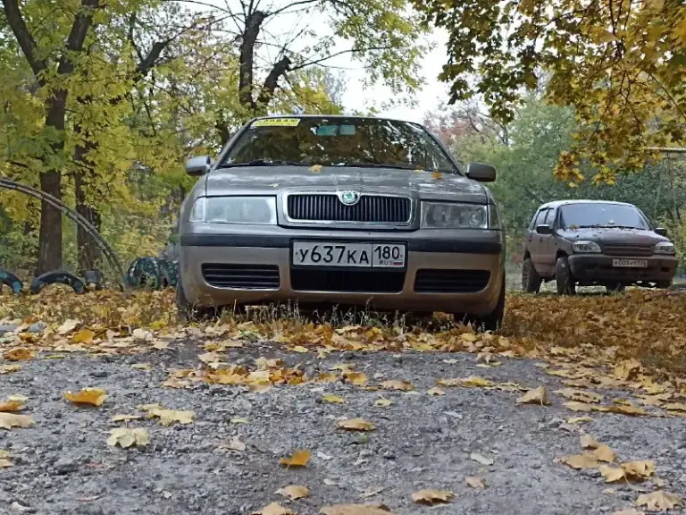 Продам шкода октавия тур 2007 г, 1.4 мкпп, 213000 пробега, на полном боевом ходу, без кондера, собственник 430000 р, +79495645769 - фотография - 1