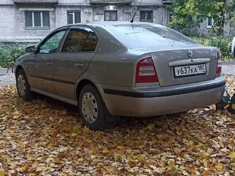 Продам skoda октавия тур 2007 г, 1.4 мкпп, 213000 пробега, на полном боевом ходу, без кондера, собственник 430000 р, +79495645769
📞 Звоните: +7(949)5645769 - фотография - 4