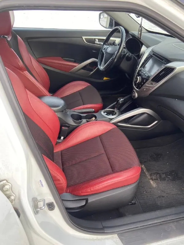 Продается hyundai veloster ! ! !
Год выпуска: 2012г.
Двигатель: 1.6. Gdi 140 л. С.

Пробег: 77 тыс. Миль
Работает все, что должно работать, авто в отличном состоянии
Климат-контроль, система старт-стоп, без ключевой доступ, комбинированный салон, два комплекта резины.
Машина находится в донецке. Цена 1млн.300 тыс. Торг
+7949-103-19-21 (Владимир)
📞 Звоните: +7(949)1031921 - фотография - 7