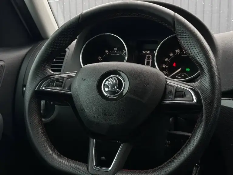 ❗️В продаже ❗️

Skoda yeti
2017 Год выпуска
1.8 Бензин dsg 4wd
Пробег 190.000 км

✅ 2 Владельца
✅ Отличный внешний вид
✅ Комплектация monte carlo
✅ Отличное тех. Состояние

💰1.350.000 ₽ 🔥

☎️+7(905)-654-77-36📞 - фотография - 9
