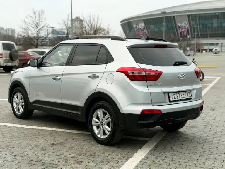 Hyundai creta 2020 год
Номер +79497546213
Цена:1.580.000
Машина в идеальном состоянии
Мотор и коробка работают идеально
Ходовая часть вложений не требует
Пробег 109.тсч км
Мотор 2.0 бензин-газ
Замена масла каждые 6-7 тсч км
Максимальная комплектация, без ключевой доступ, электро регулировка зеркал, датчик света и дождя, мультируль, круиз контроль, полный электропакет, подогрев руля и сидений, климат контроль, оригинальный большой монитор с блютуз
Машина обслужена от и до - фотография - 3