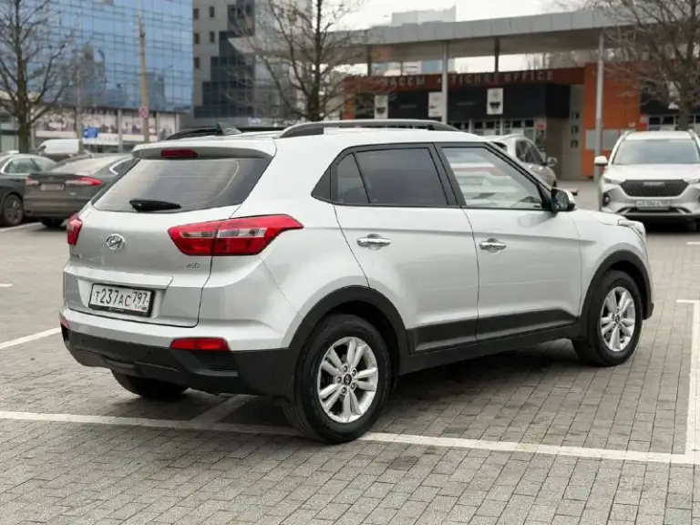 Hyundai creta 2020 год
Номер +79497546213
Цена:1.580.000
Машина в идеальном состоянии
Мотор и коробка работают идеально
Ходовая часть вложений не требует
Пробег 109.тсч км
Мотор 2.0 бензин-газ
Замена масла каждые 6-7 тсч км
Максимальная комплектация, без ключевой доступ, электро регулировка зеркал, датчик света и дождя, мультируль, круиз контроль, полный электропакет, подогрев руля и сидений, климат контроль, оригинальный большой монитор с блютуз
Машина обслужена от и до - фотография - 4