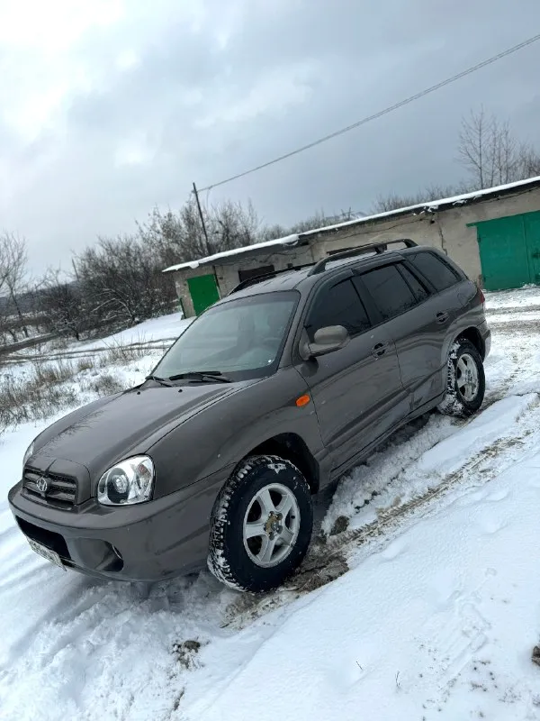 Продам hyundai santa fe 2.7i♦️600.000₽♦️
Привод полный на автомате! Состояние огонь, без гнили и ржавчины, мотор бензиновый v6 работает как часики, не дымит не троит! Коробка не пинает вообще. Резина зимняя, магнитола 2din, пробег 256т. Км. Подвеска вся сделанная; не гремит вообще. Хорошая комплектация на коже, климате, 4 подьемника, подогревы, эл зеркала, star line сигналка, фары линзованые, на черных масках, с бронепленкой - ночью как днем! (родные отдам в комплекте)
Любое оформление документов в мрео
Штрафов, запретов, долгов нет!
Г. Макеевка +79497324159

📞 Звоните: +7(949)7324159 - фотография - 1