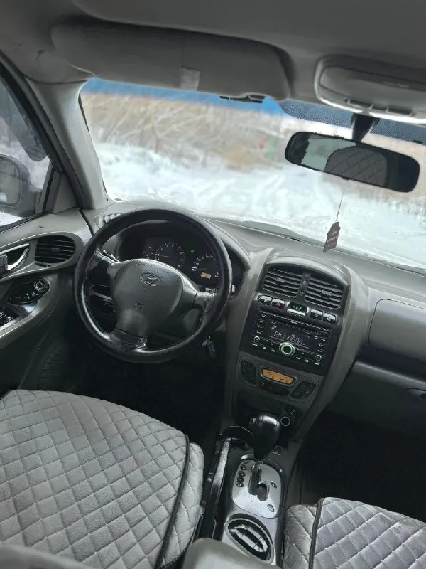 Продам hyundai santa fe 2.7i♦️600.000₽♦️
Привод полный на автомате! Состояние огонь, без гнили и ржавчины, мотор бензиновый v6 работает как часики, не дымит не троит! Коробка не пинает вообще. Резина зимняя, магнитола 2din, пробег 256т. Км. Подвеска вся сделанная; не гремит вообще. Хорошая комплектация на коже, климате, 4 подьемника, подогревы, эл зеркала, star line сигналка, фары линзованые, на черных масках, с бронепленкой - ночью как днем! (родные отдам в комплекте)
Любое оформление документов в мрео
Штрафов, запретов, долгов нет!
Г. Макеевка +79497324159

📞 Звоните: +7(949)7324159 - фотография - 10